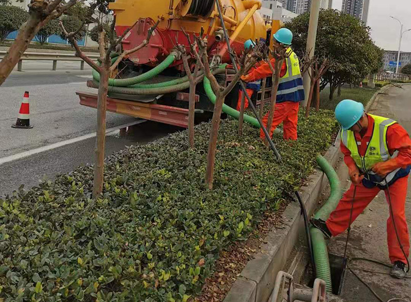 兴庆市政管道清淤